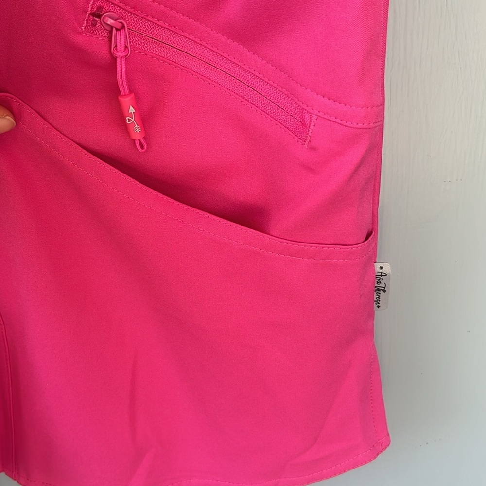 Ava Therese Ribbed Knit Back Scrub Top, Bright Pink V-Neck, Women’s Sz XL - Picture 6 of 9